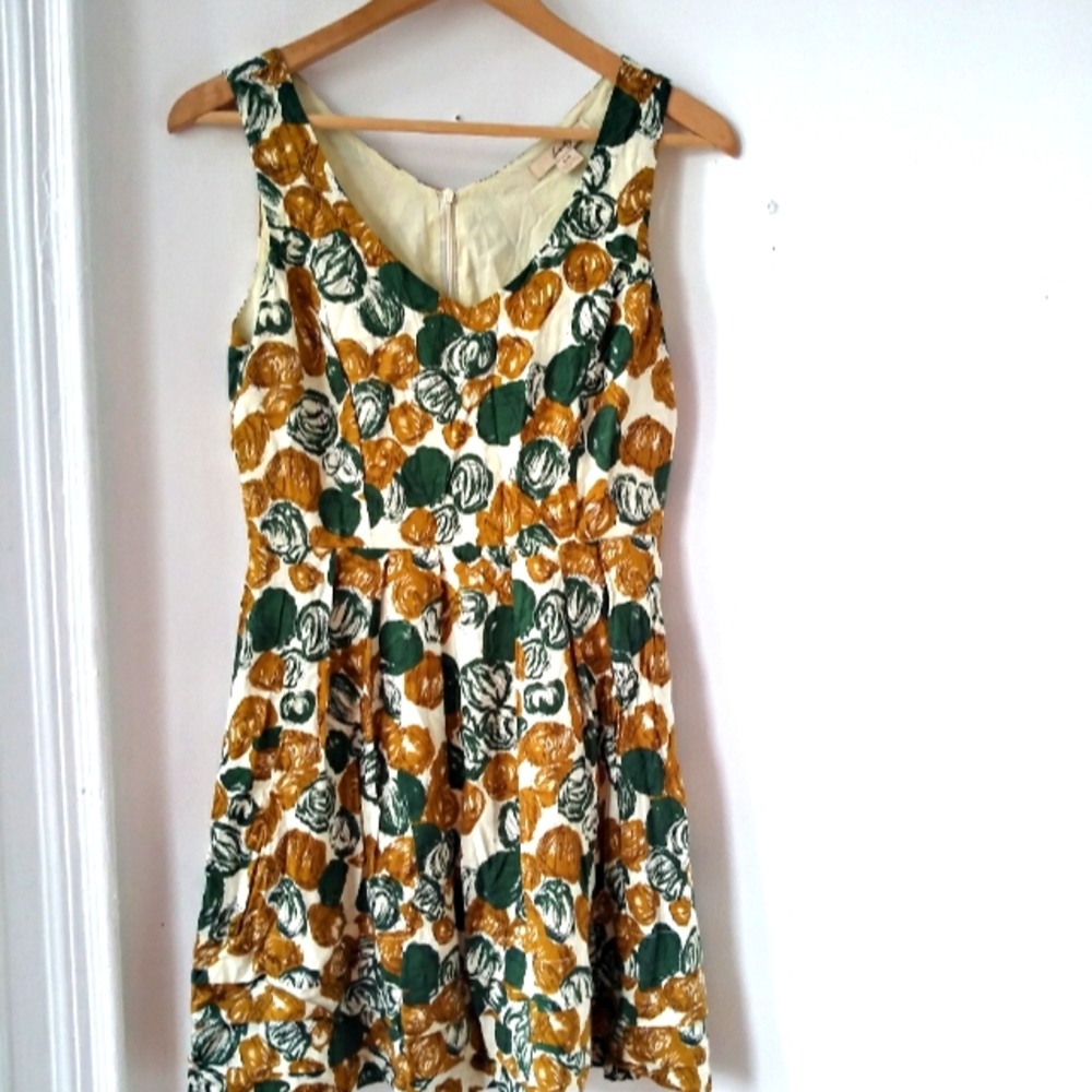 Forever 21 Printed Vintage Style Pleated Dress